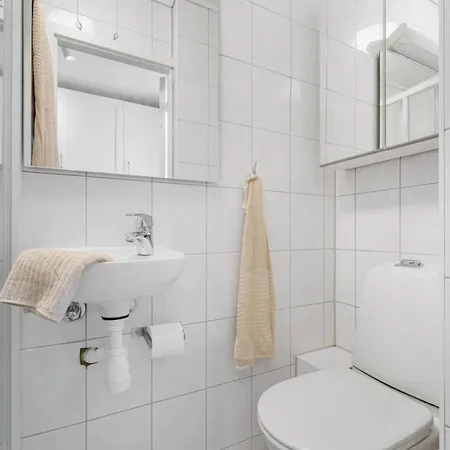 Dinbnb L 100m To Bryggen L House L 24l7 Check-in Lejlighed